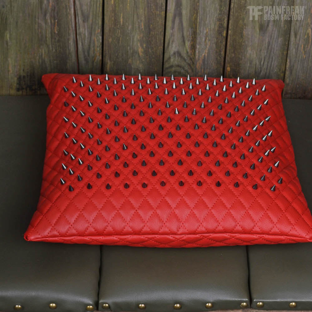 Nightmare Pillow - Kissen Fakir Nagelkissen
